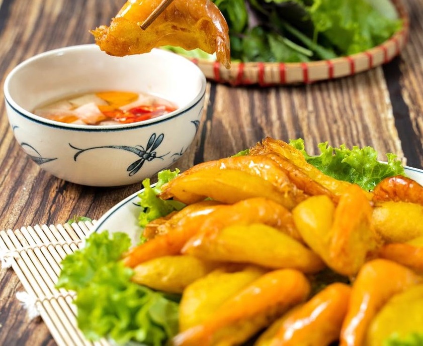 Bánh tôm Hồ Tây - đặc sản nổi tiếng ở Hà Nội